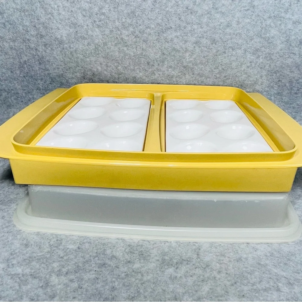 Vintage 70s Tupperware Deviled Egg Keeper Carrier Server 723-3 Harvest Gold 4 pc
